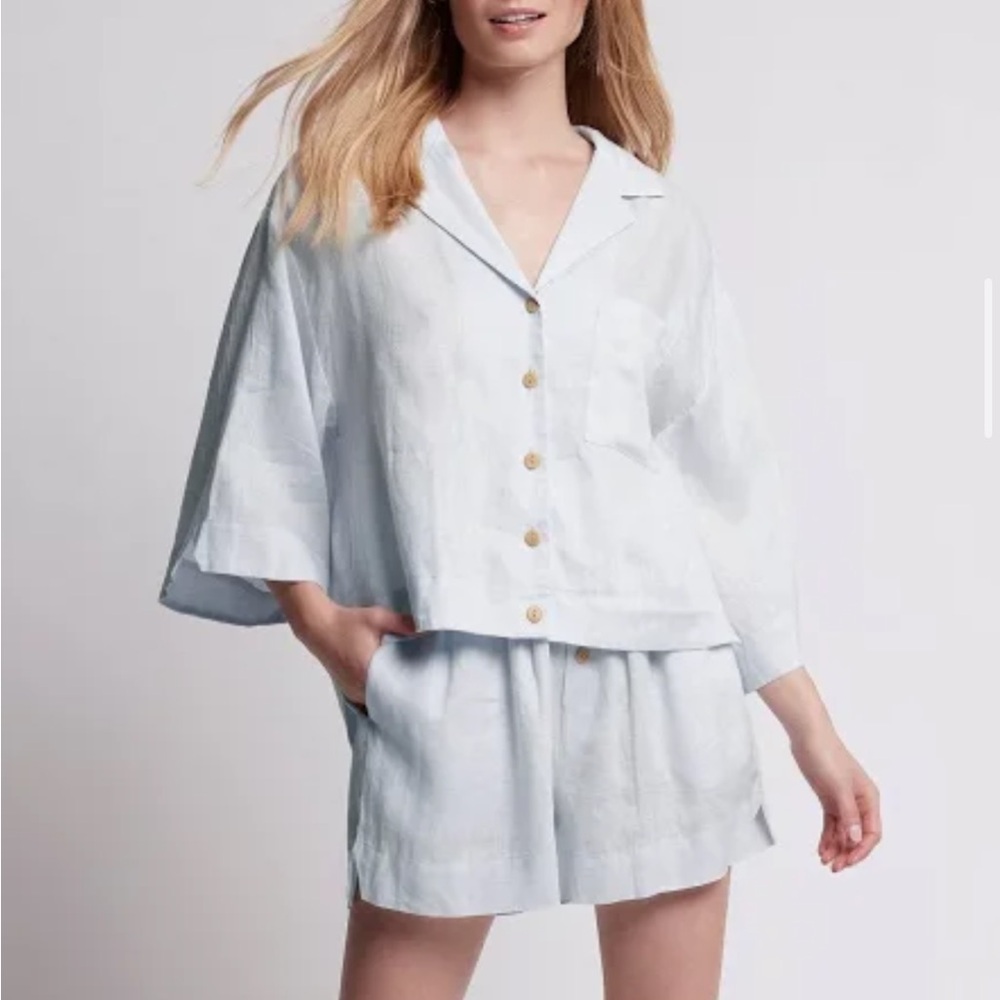 NWT Homebodii Riviera Linen Short Pajamas - eggshell blue